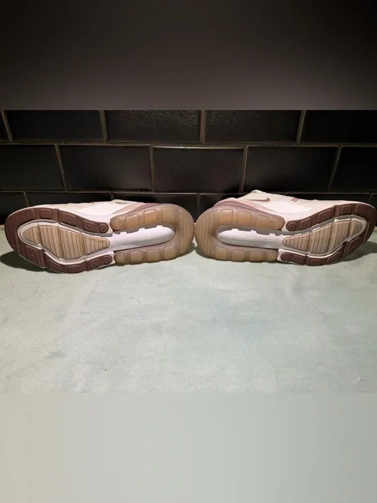 Nike Women’s Air Max 270 Pale Pink/White Athletic Sneakers-Read - Picture 4 of 9